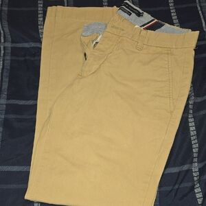 Tommy Hilfiger Men's Tan Chinos